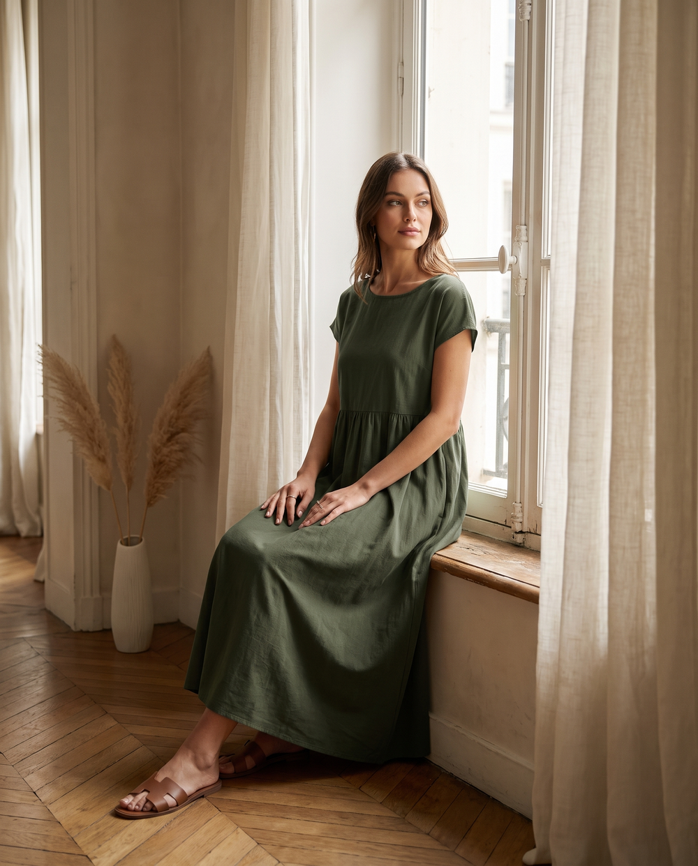 Fleur Robe Midi Manches Courtes
